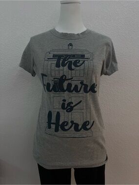 Doctor Who “The Future Is Here” Graphic Tee – Women’s Medium – Her Universe